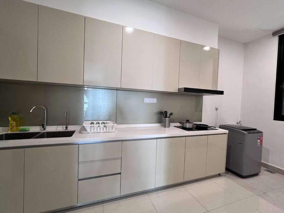 3br-mocha-paradigm By Guesthouse-6-8pax Pangsapuri