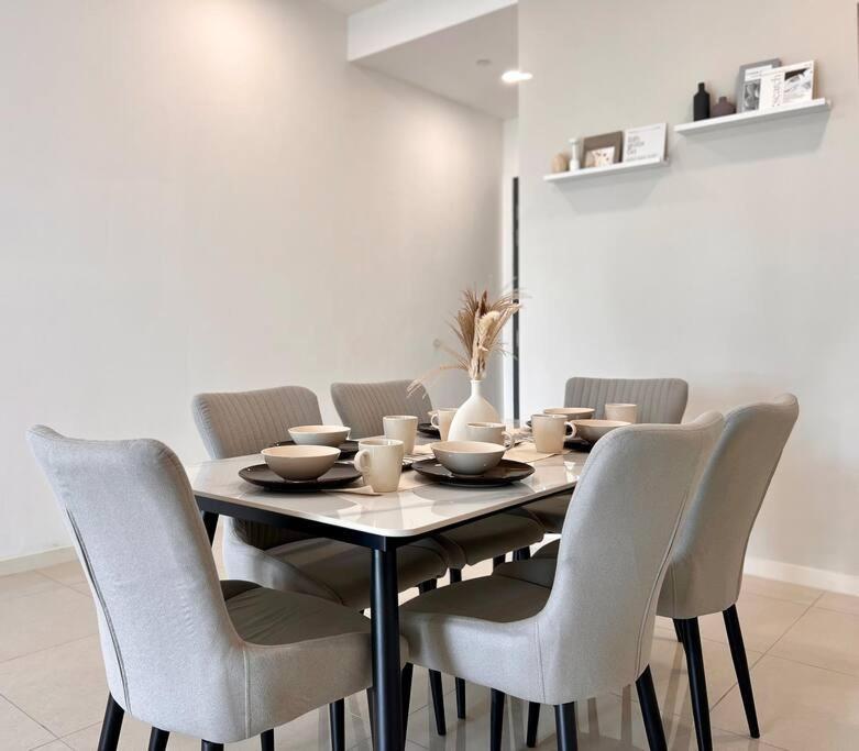 Apartment 3br-mocha-paradigm By Guesthouse-6-8pax Johor Bahru